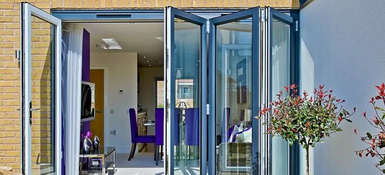 Bifold Door Repairs Near Me in The Hammocks, FL