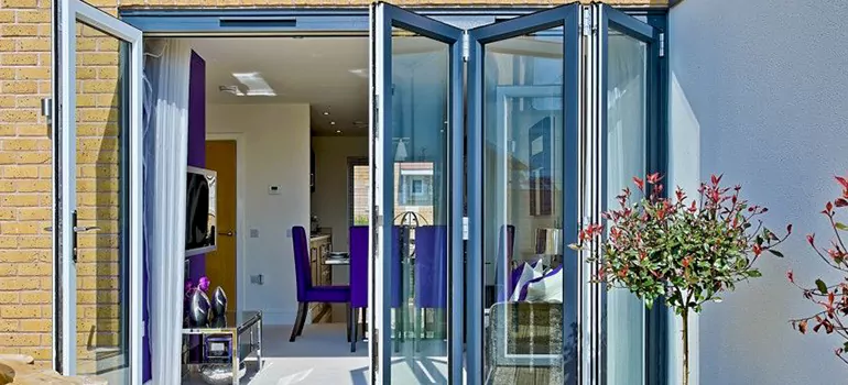 Commercial Door Glass Repair in The Hammocks, FL